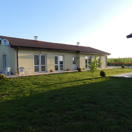 Villa Campo Ezerets Eksteriør bilde
